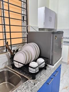 Royal with Bathtub - by BeauMonde Boutique Suites - 2