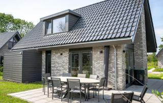 Wetterfrij - Enjoying the water in Elahuizen - 0