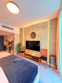 Al Jada Most Premium Studio - Netflix & Chill - 0