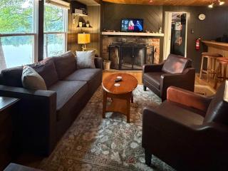 Blue Jay Cabin - 8
