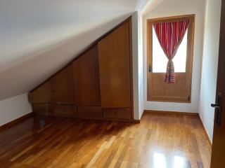 Yellow Attic - 5