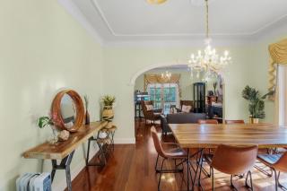 Elegant Vintage Home Fireplace and Spacious Living - 4