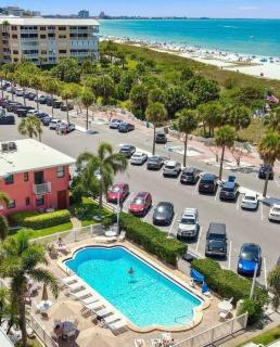 2 BR Beachside Condo with Pool in St. Pete Beach - 5