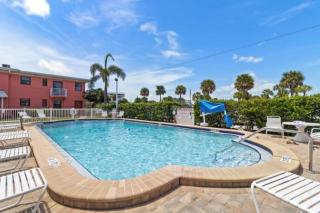 2 BR Beachside Condo with Pool in St. Pete Beach - 4