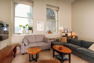 Downtown Luxe 2BR Loft Apt - Sleeps 8 - Walkable - 8