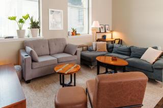 Downtown Luxe 2BR Loft Apt - Sleeps 8 - Walkable - 7