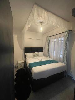 Luxe Homes - 6