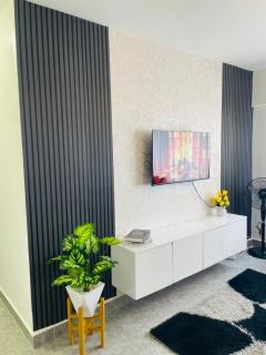 Luxe Homes - 3
