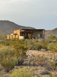 Modern Retreat at Blue Dog Ranch - 6