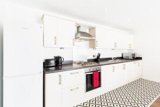 Classic 2 Bedroom City Centre Flat, near Bull Ring - 1