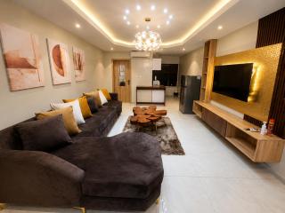 Luxury Oniru Apartment - Prime Location Near Victoria Island - 0