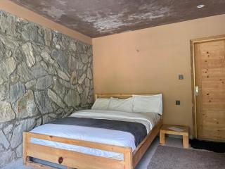 Bela Riverside Cottages Naran - 2