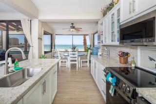 Super Beachfront Condo Ground Level on Sandy Beach - 1