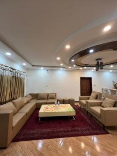 Pine View Cottage - Cozy Secluded Stays - 4