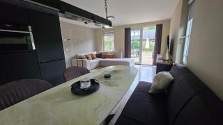 Eendje 1 I Vrijstaande 6-persoons vakantiewoning - 2