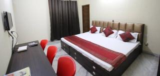 Sadhu Guest house - 3