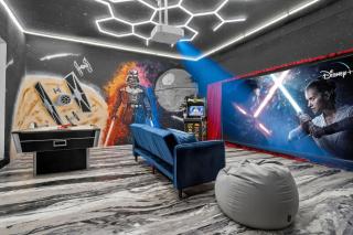 The Miami Villa Star Wars Game Room Golf Pool - 4