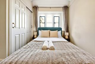 Elegant Castle-Style apartment in Wimbledon - 1