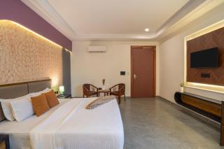 The Wonder Stay Hotel and Banquet Greater Noida nearby India Expo Center & Mart - 1
