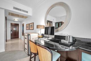 Sorrento Tower Superior Suite - 1