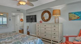 Renovated Oceanfront Condo with Private Balconies - 3