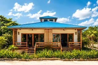 Secluded Beach Villa with Concierge by ALOM - 1