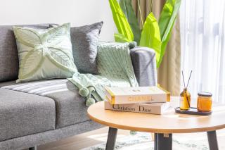 Elegant 1BR Bright Modern Living - 8