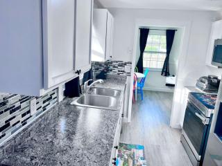Saint Augustine 3BR PetFriendly Fenced Backyard - 2