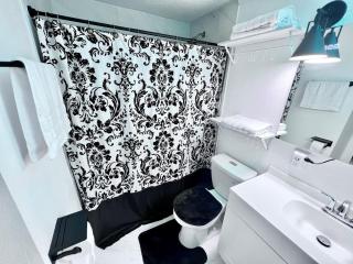 Saint Augustine 3BR PetFriendly Fenced Backyard - 1