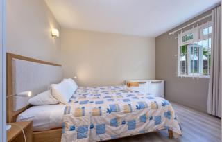 Bayfront Apartment Grand Baie Waterfront Pool Central Location - 7
