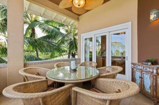 Kahaluu Beach Villas 303 - 3