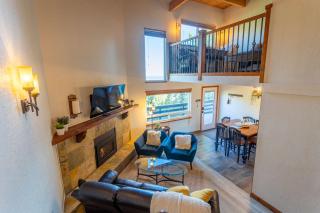 Heavenly Vista Lago Lake View - Luxury Ski-In-Ski-Out Retreat with Stunning Lake Views - 2