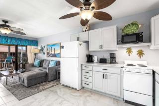 Kona Isle C37 - 1