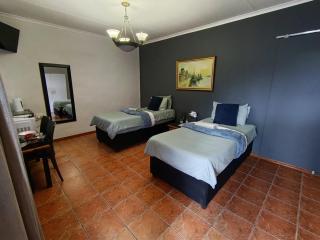 29B Zebra Street - InHimwe Guesthouse - 3