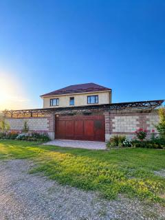 Grand Villa - 0