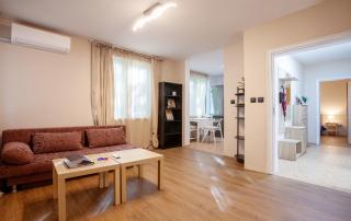 RED SQUARE Apartment - Varna - 9