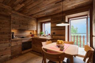 Lake & Peak House - 1