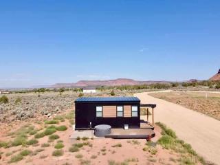 Tiny Home w Panoramic Views Hot Tub Near Zion - 5