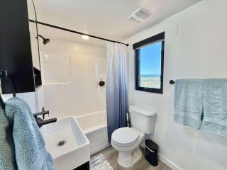 Tiny Home w Panoramic Views Hot Tub Near Zion - 1