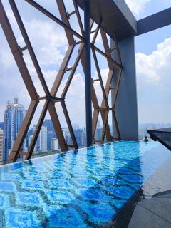 scarletz suites KLCC by Mehek Global - 8