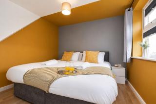 Large 3 bed Double Driveway Smart TVLong Stays - 8