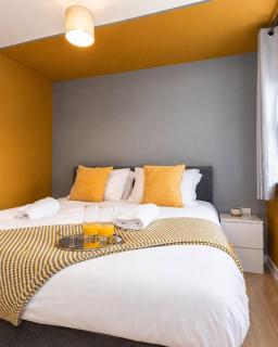 Large 3 bed Double Driveway Smart TVLong Stays - 4