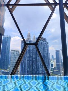 scarletz suites KLCC by Mehek Global - 9