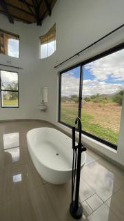 Odegaard Safari Lodge - 6