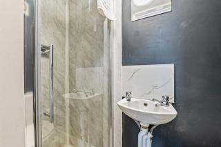#192 Coventry City Base - Modern & Comfortable for 2 - 9