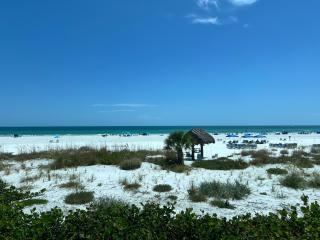 1017 - Premium - Beach Front - 1