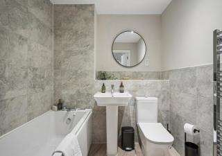 Beautiful modern flat opposite Ascot Racecourse - Pass the Keys - 1