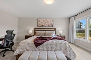 Nolancrest Luxury Retreat Spacious Home with AC - 3