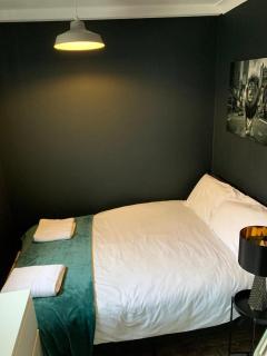#194 Smart Coventry Studio - Ideal for 2 - 7
