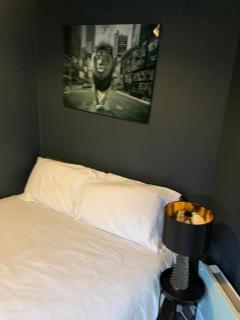 #194 Smart Coventry Studio - Ideal for 2 - 5